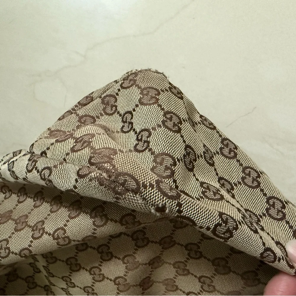 Gucci Beige and Green Hobo Bag - Picture 4 of 14
